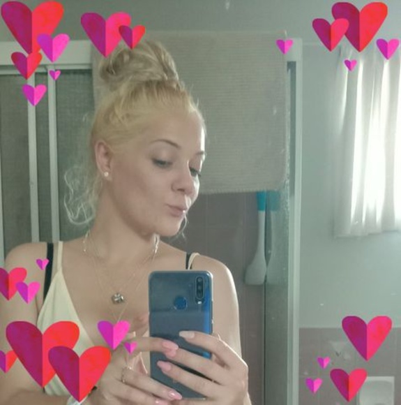 Meet your Posher, Katie - Picture 1 of 1